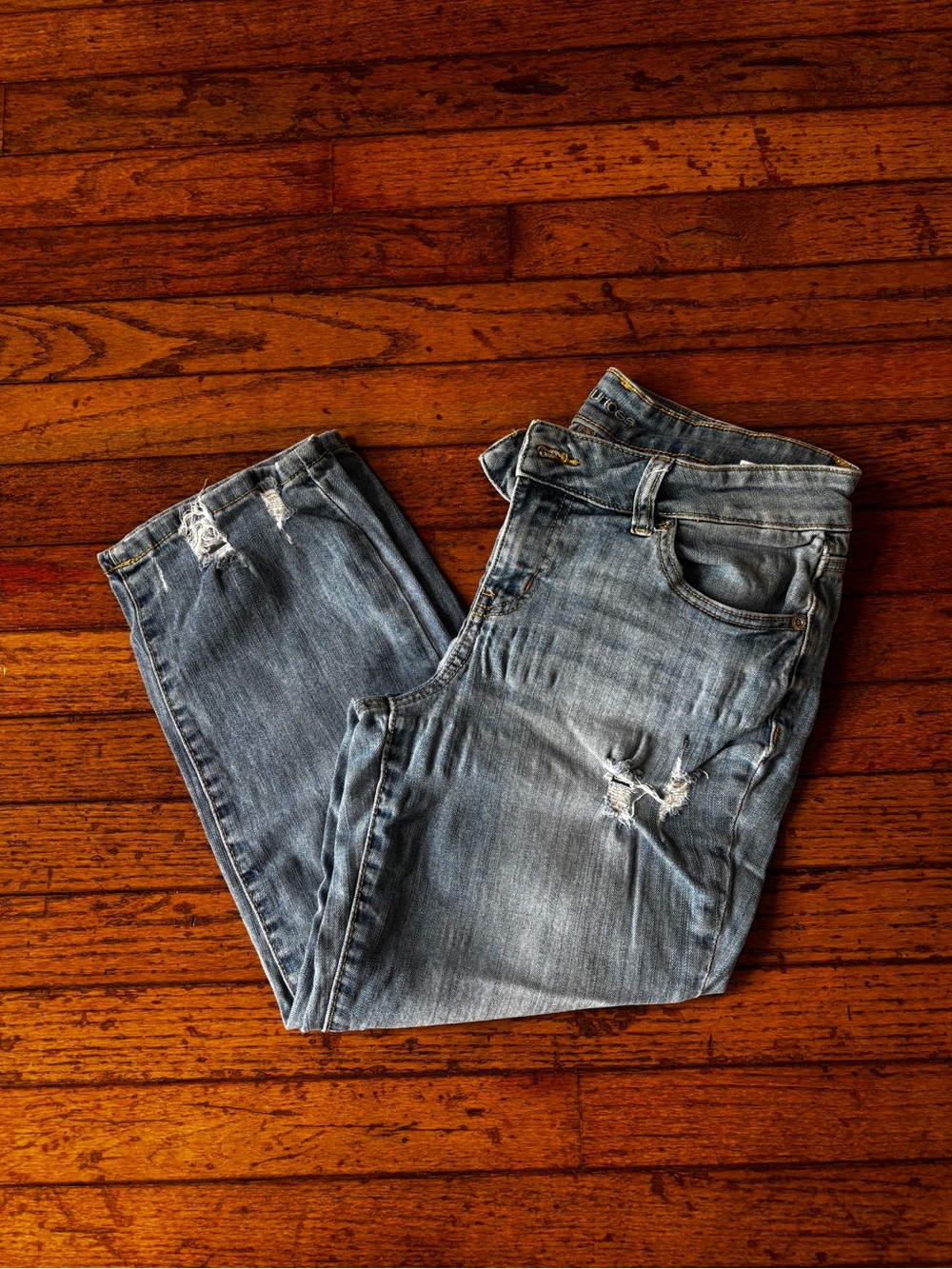 Womens Maurices capris size 6